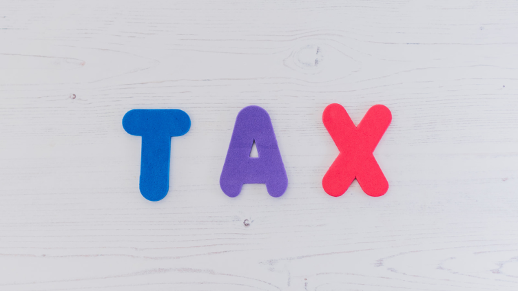 Read more about the article Caroline’s 5 top tips to avoid a surprise tax bill